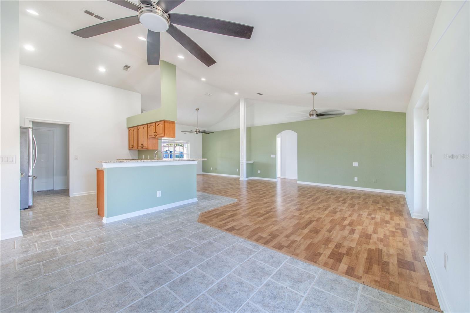 COUNTRY WALK PH 02 - Residential