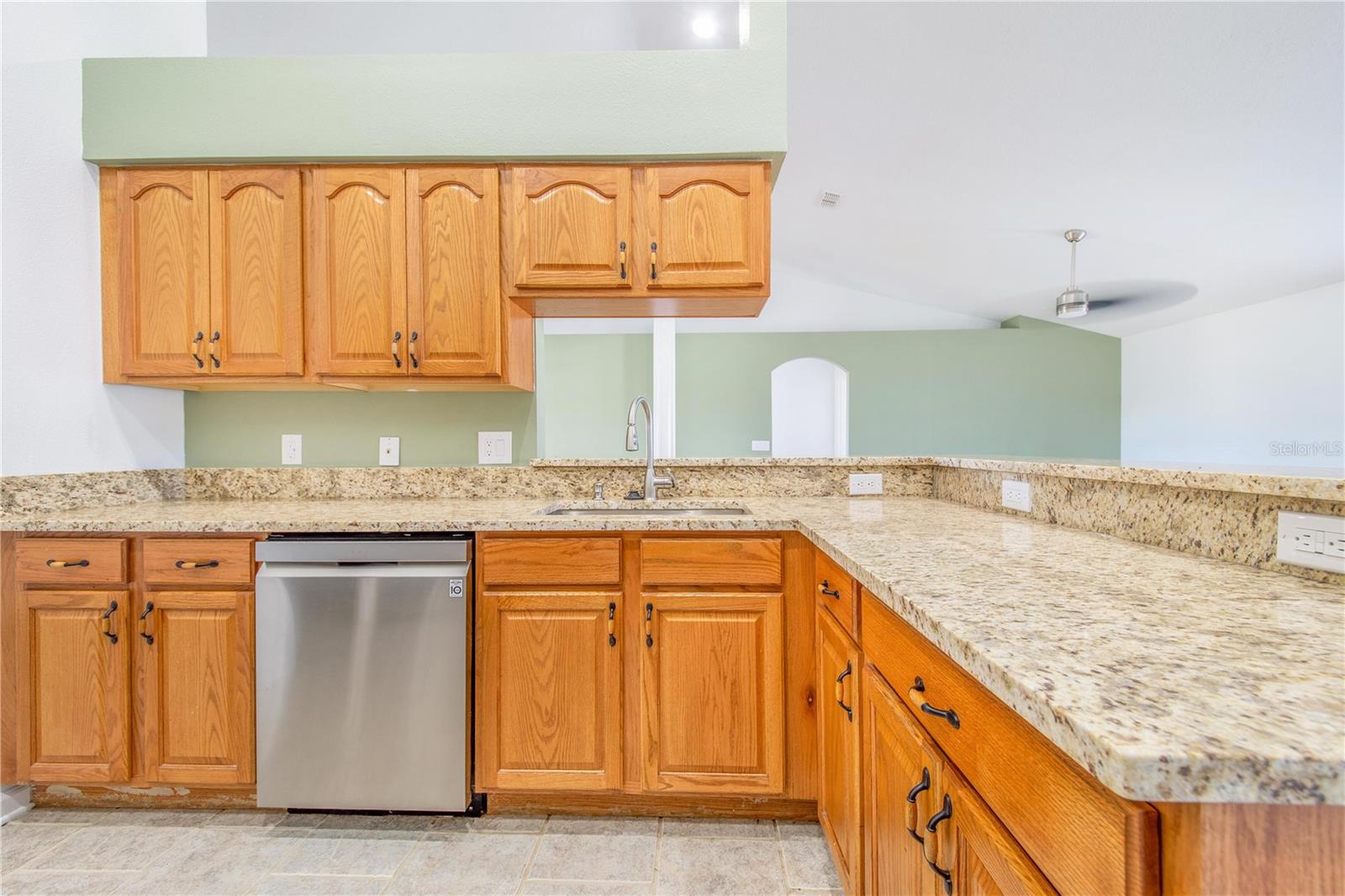 COUNTRY WALK PH 02 - Residential