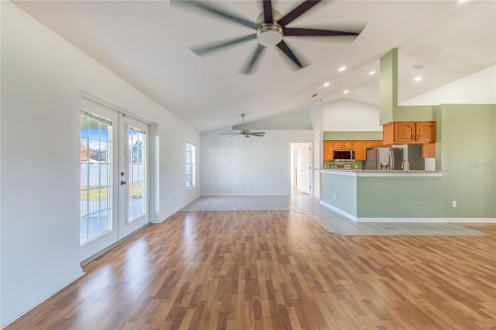 COUNTRY WALK PH 02 - Residential