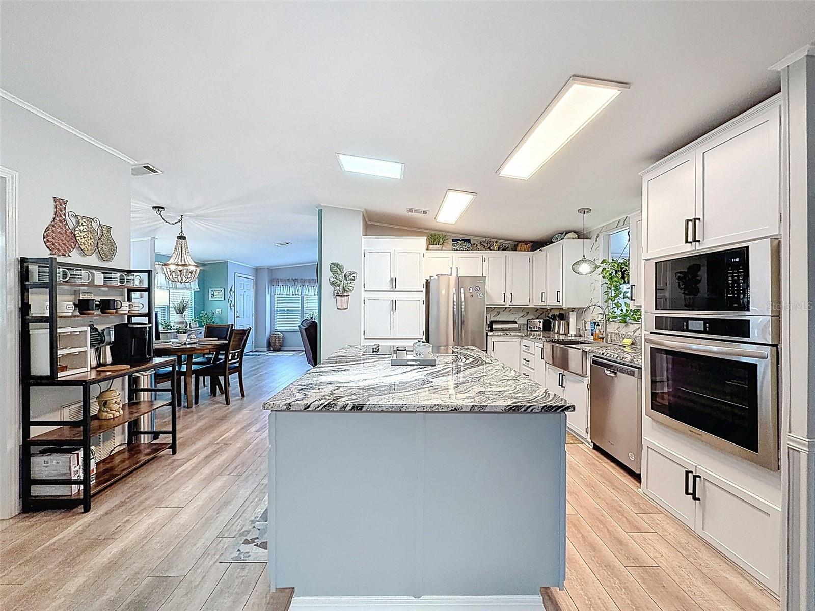 SWEETWATER GOLF & TENNIS CLUB - Residential