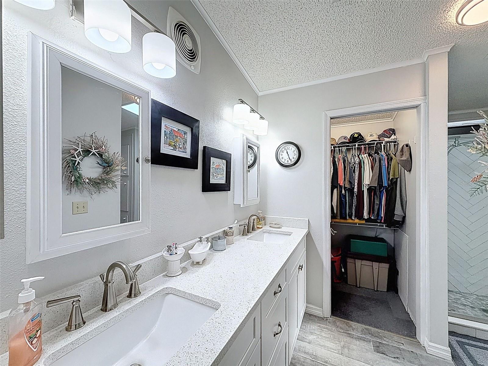 SWEETWATER GOLF & TENNIS CLUB - Residential