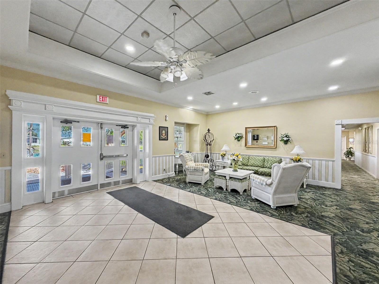 SWEETWATER GOLF & TENNIS CLUB - Residential