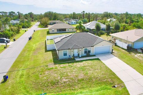 A home in NORTH PORT