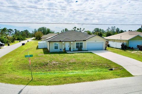 A home in NORTH PORT