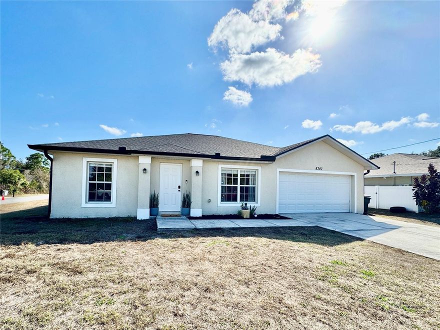 Spacious 3 Bedroom, 2 Bathroom home located on a corner lot! This cozy home has so much to offer! Newer HVAC system! Newer pressure tanks for water system. Newer roof and gutters 2023, Newer hurricane impact exterior front door 2023, Newer vinyl flooring throughout living space and bedrooms, Newer vinyl Fencing 2024, Newer stainless steel Samsung SMART Appliances 2024, Newer partial interior and full exterior paint! This home is a split floor plan, with a large living area, Open kitchen and dining area. New vanity in primary bathroom. Vaulted ceilings!! Large fenced backyard is the perfect space for the kids and/or pets to run! Located in a quiet neighborhood near local parks, shops, and easy access to I-75!