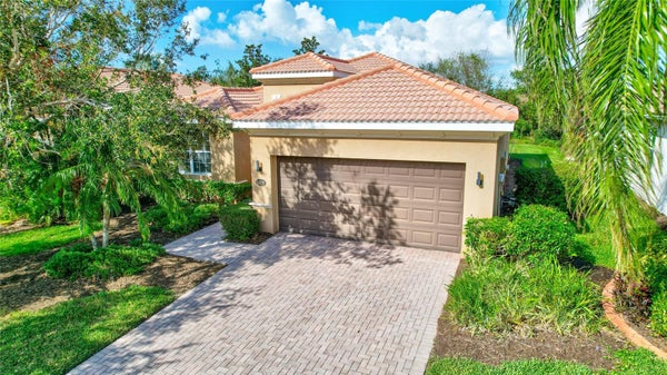 9019 HERITAGE SOUND DR, BRADENTON, FL 34212 - Image 10fd0f0daebecba640060c561cbfbd45/1879393693