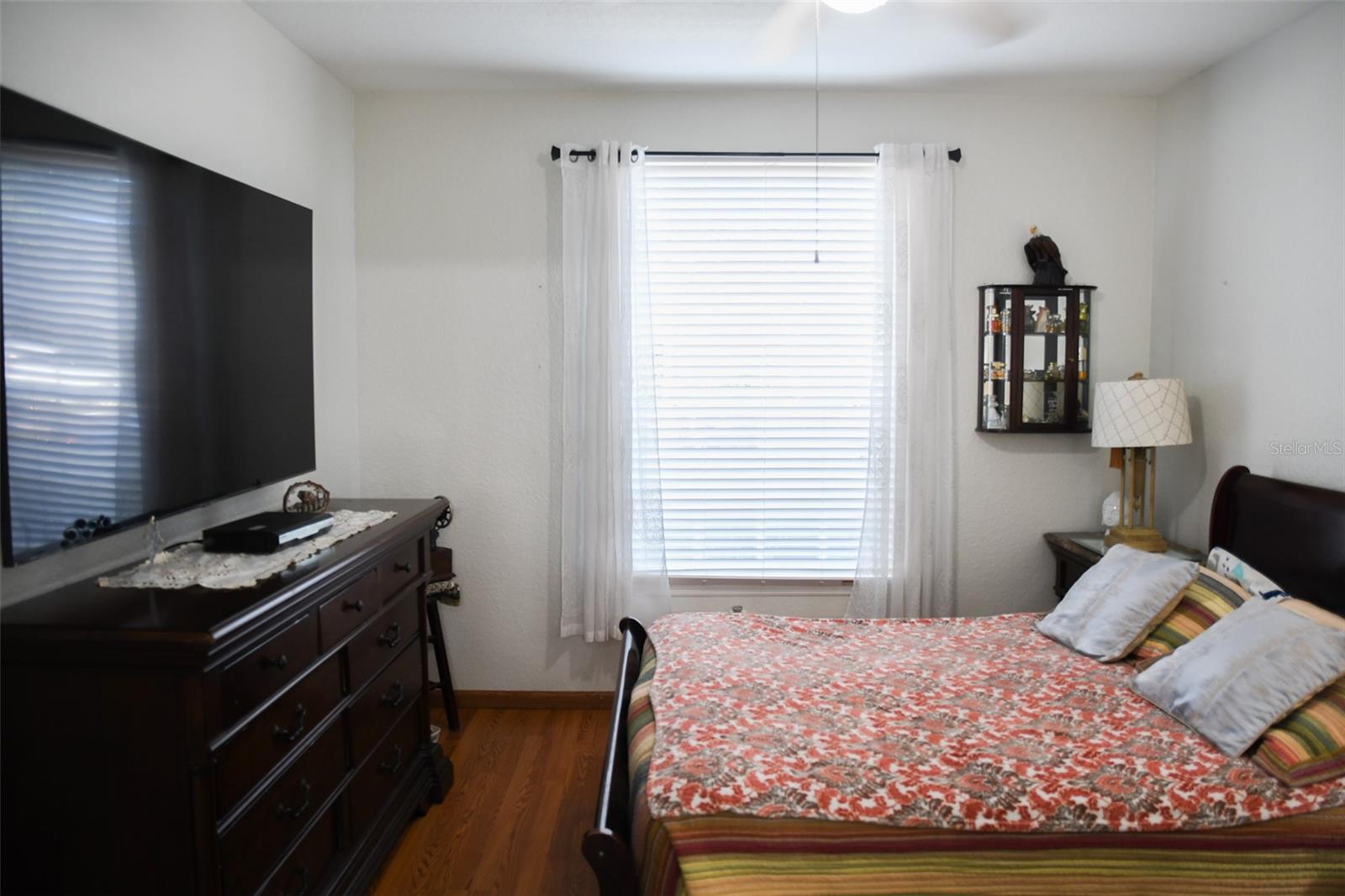 CRESCENT PLACE AT LAKE LOTUS CONDO - Residential
