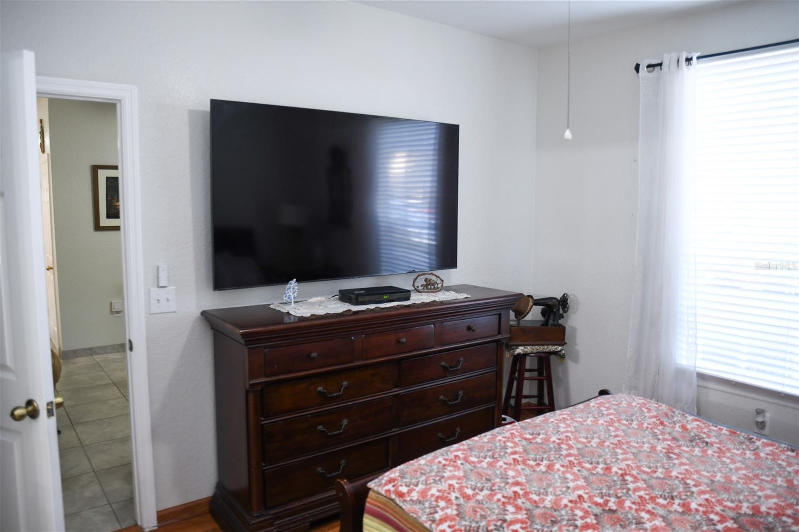CRESCENT PLACE AT LAKE LOTUS CONDO - Residential