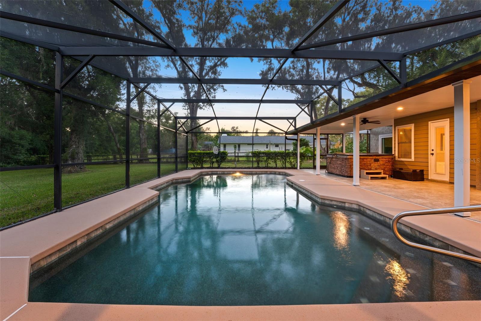 WESTWIND - Residential