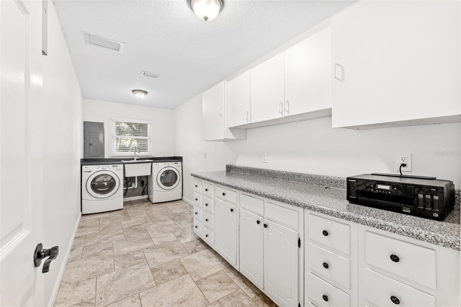 WESTWIND - Residential