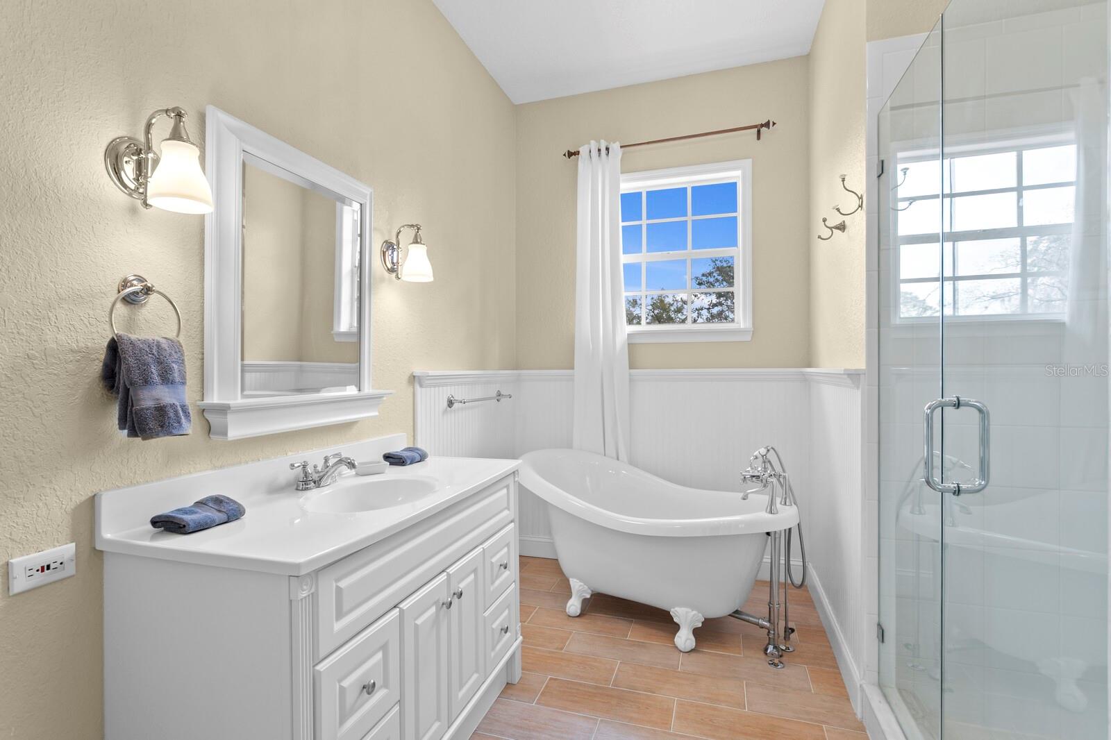 TEMPLE TERRACE ESTATES - Residential