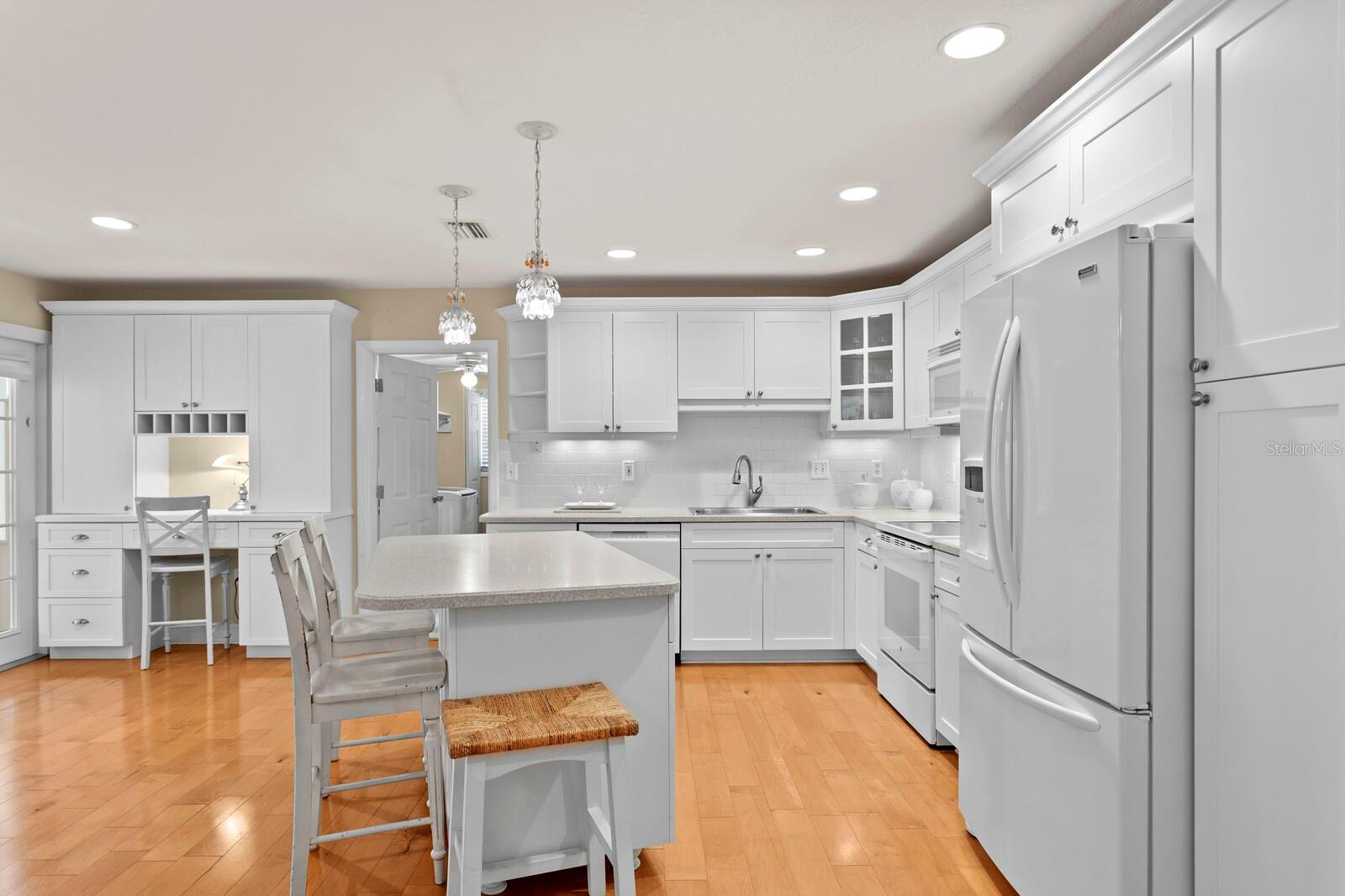 TEMPLE TERRACE ESTATES - Residential