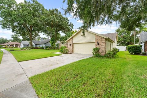 A home in VALRICO