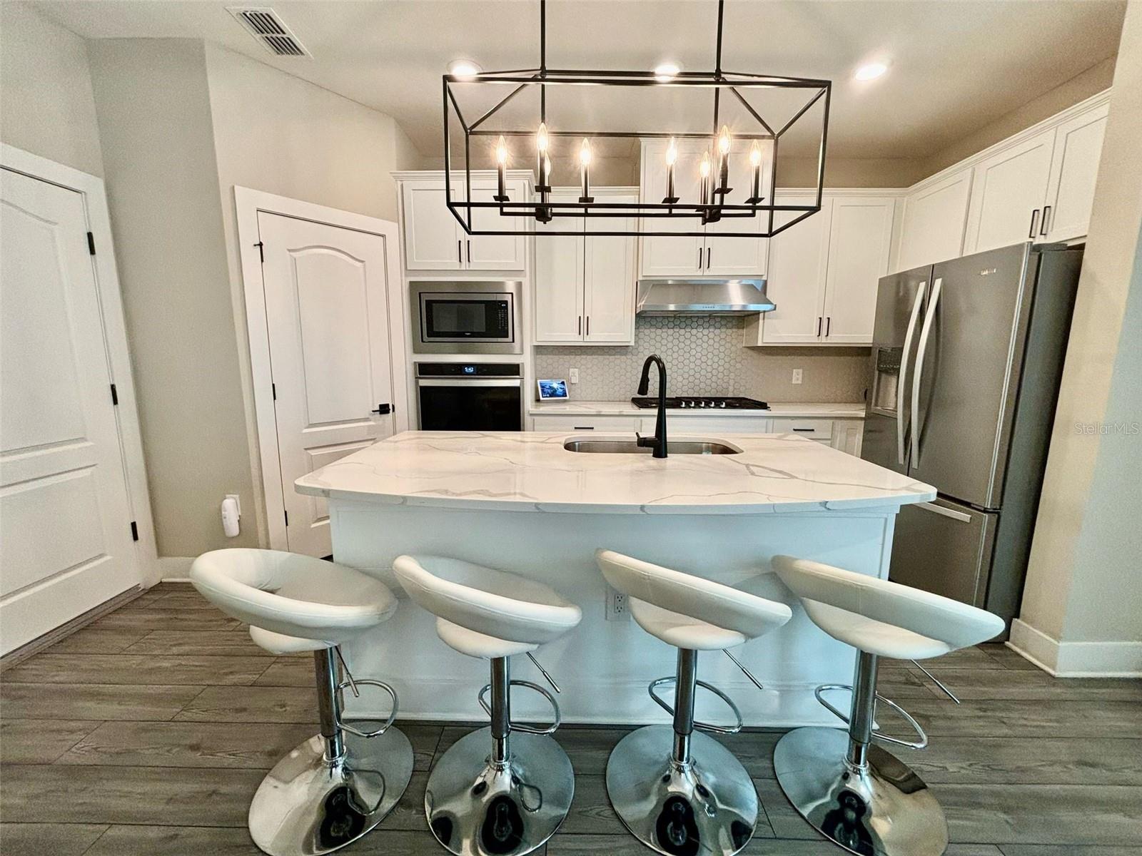 1399 GREENFIELD LOOP