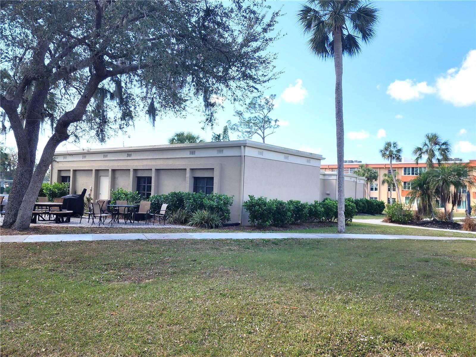 HAMPSHIRE HOUSE - Residential