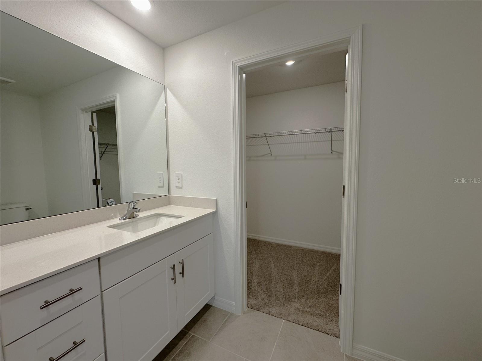 WILLOW - Residential Lease