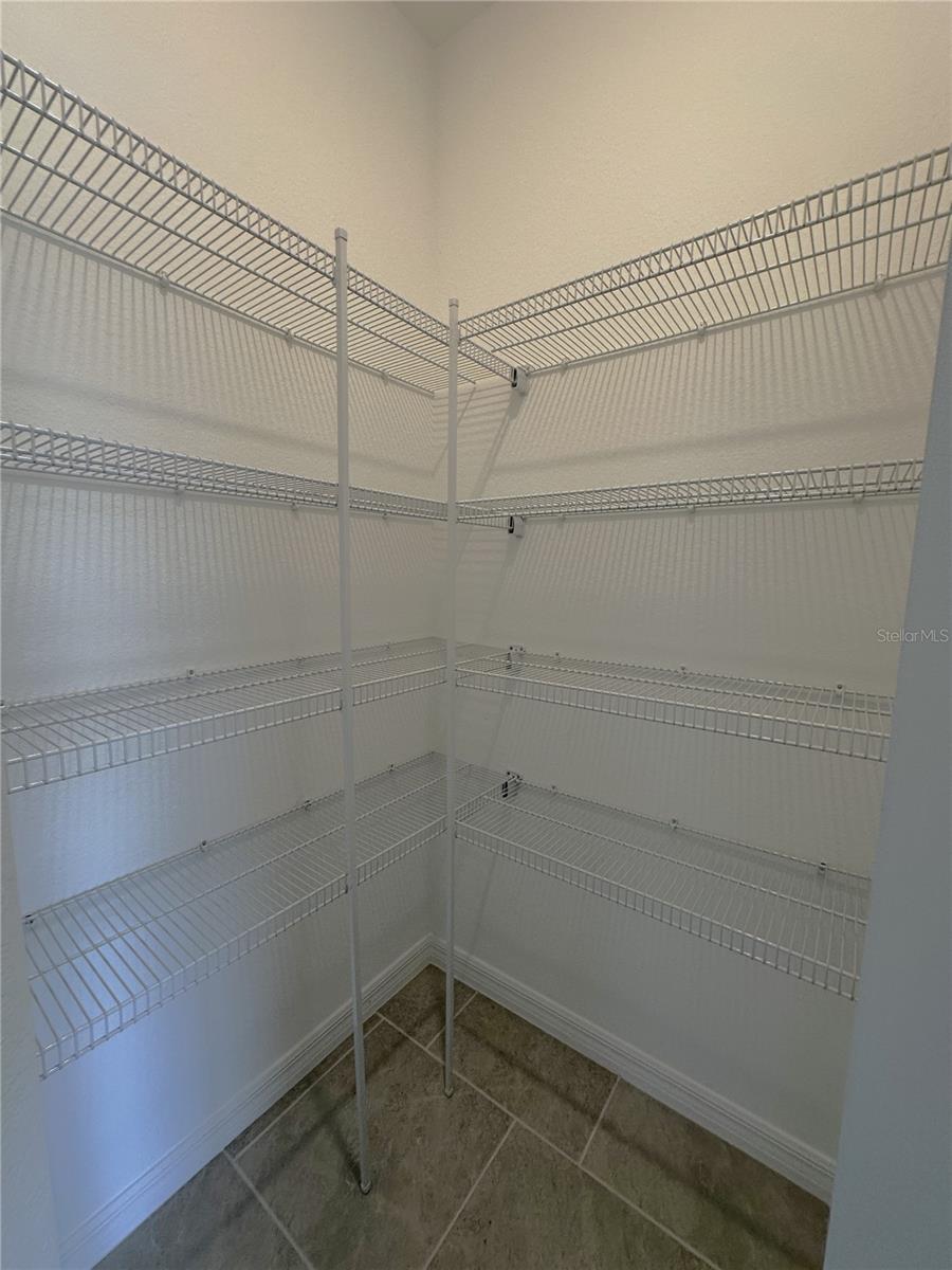 WILLOW - Residential Lease