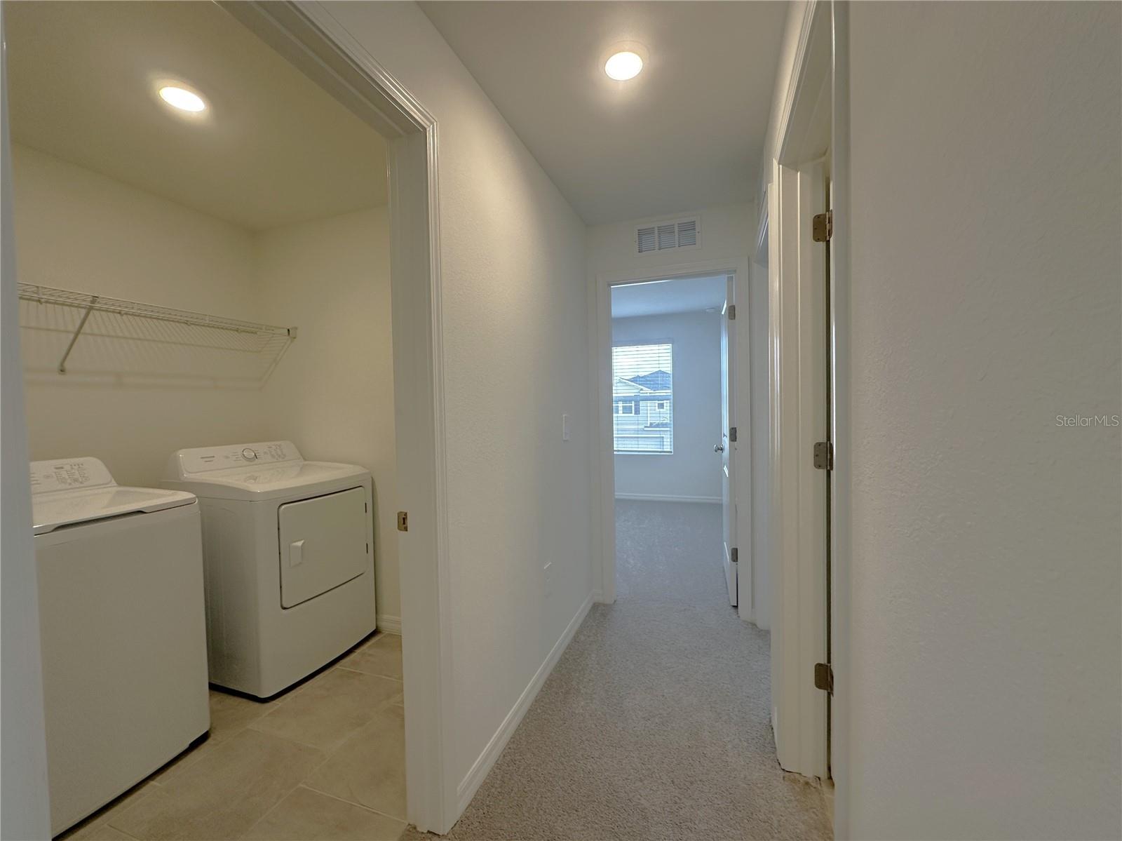 WILLOW - Residential Lease