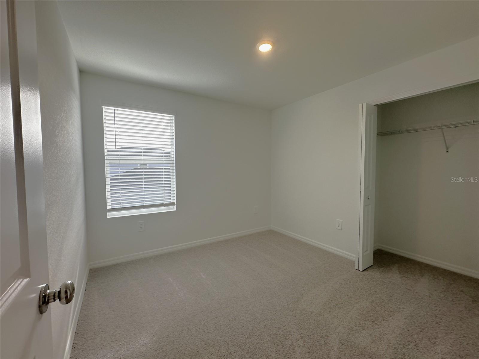 WILLOW - Residential Lease