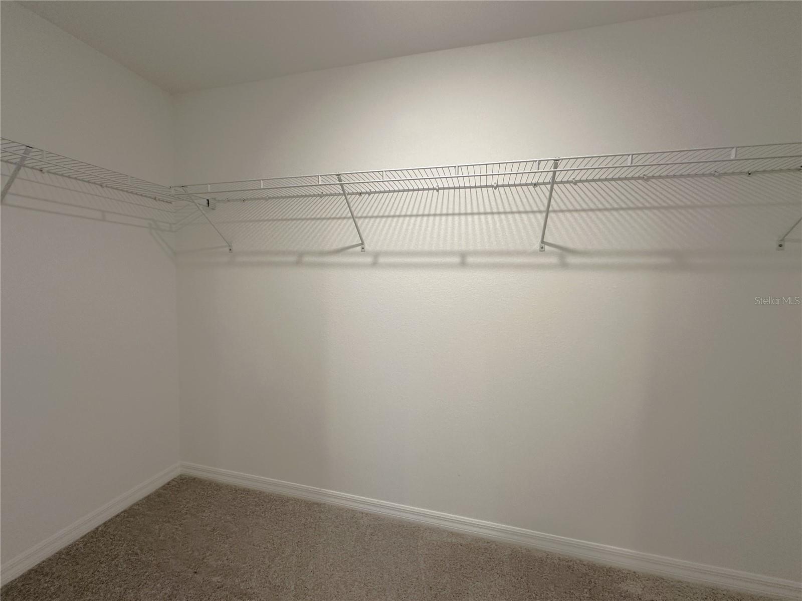 WILLOW - Residential Lease