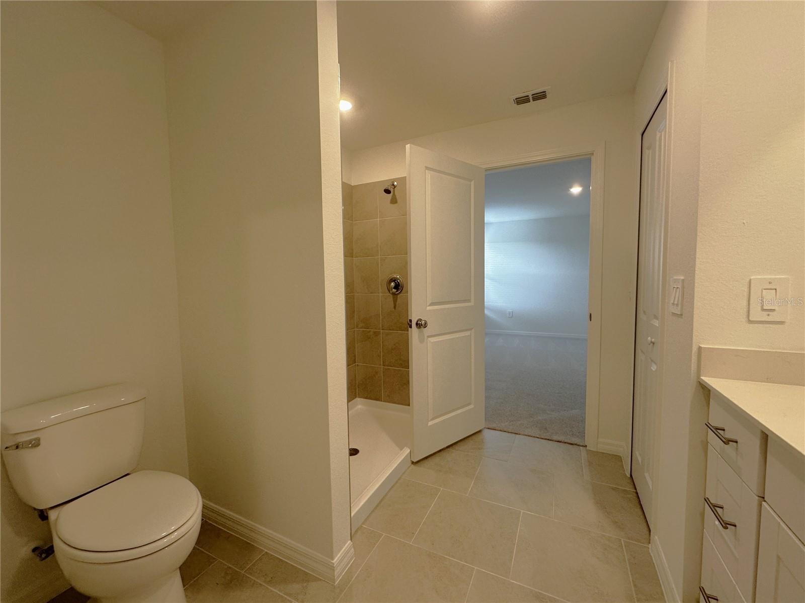 WILLOW - Residential Lease