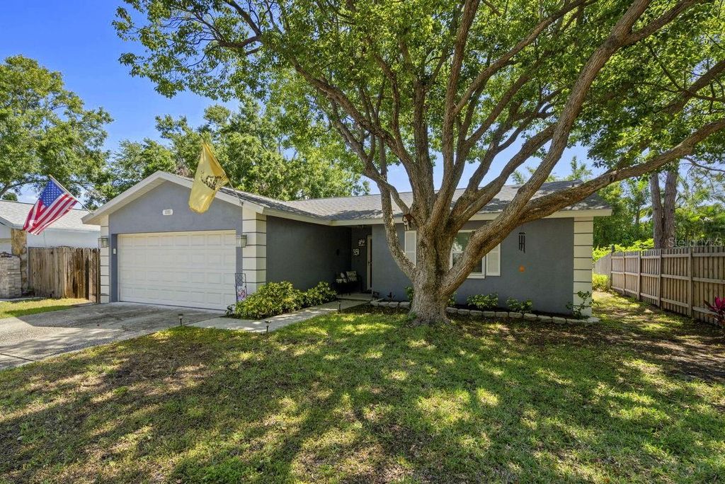 Photo of 1393 Chesterfield Drive, Dunedin, FL 34698 (MLS # TB8435868)