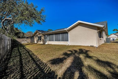 A home in PALM HARBOR