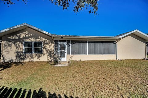 A home in PALM HARBOR