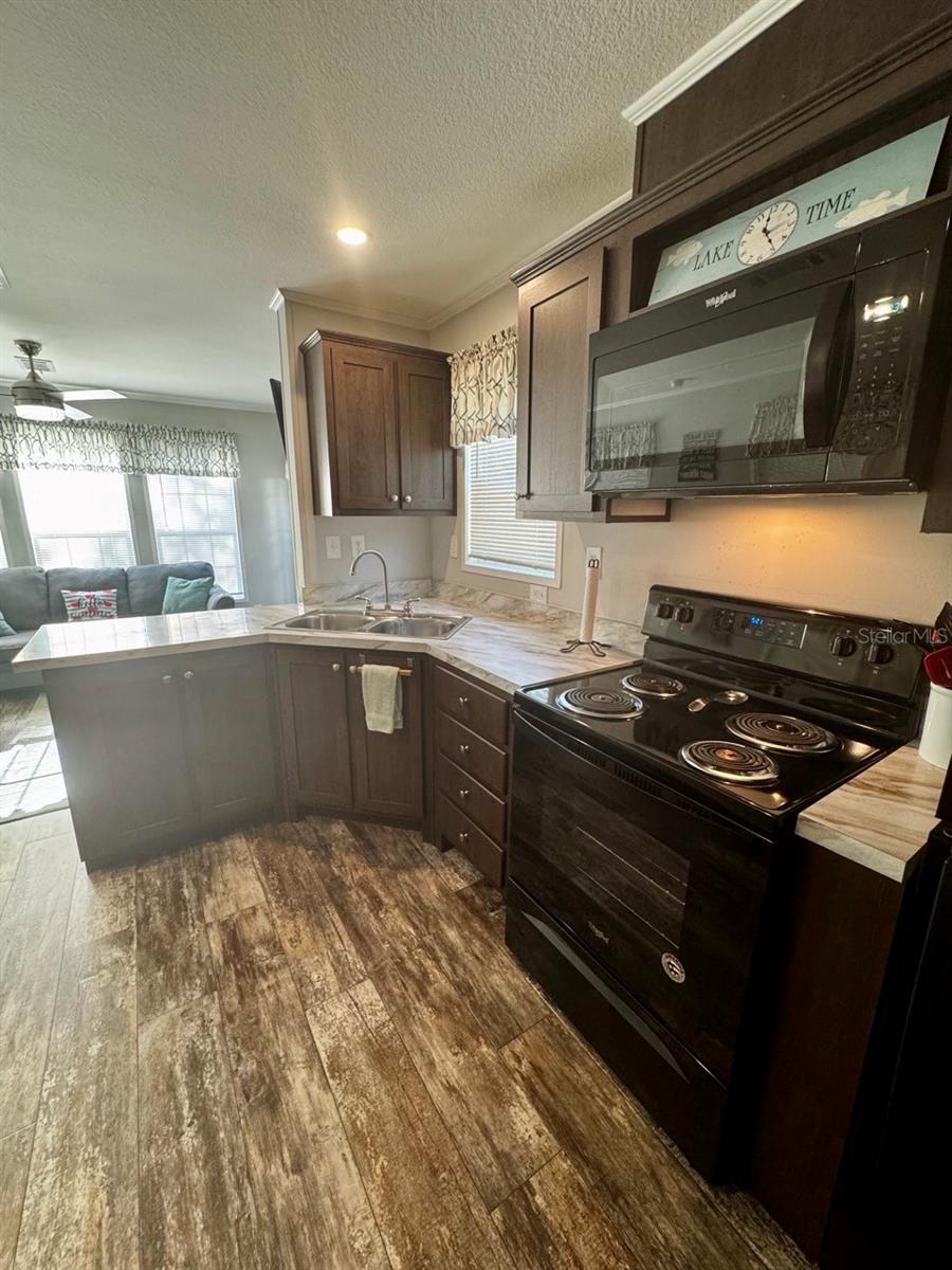 SALT SPRINGS RESORT CONDOMINIUM - Residential