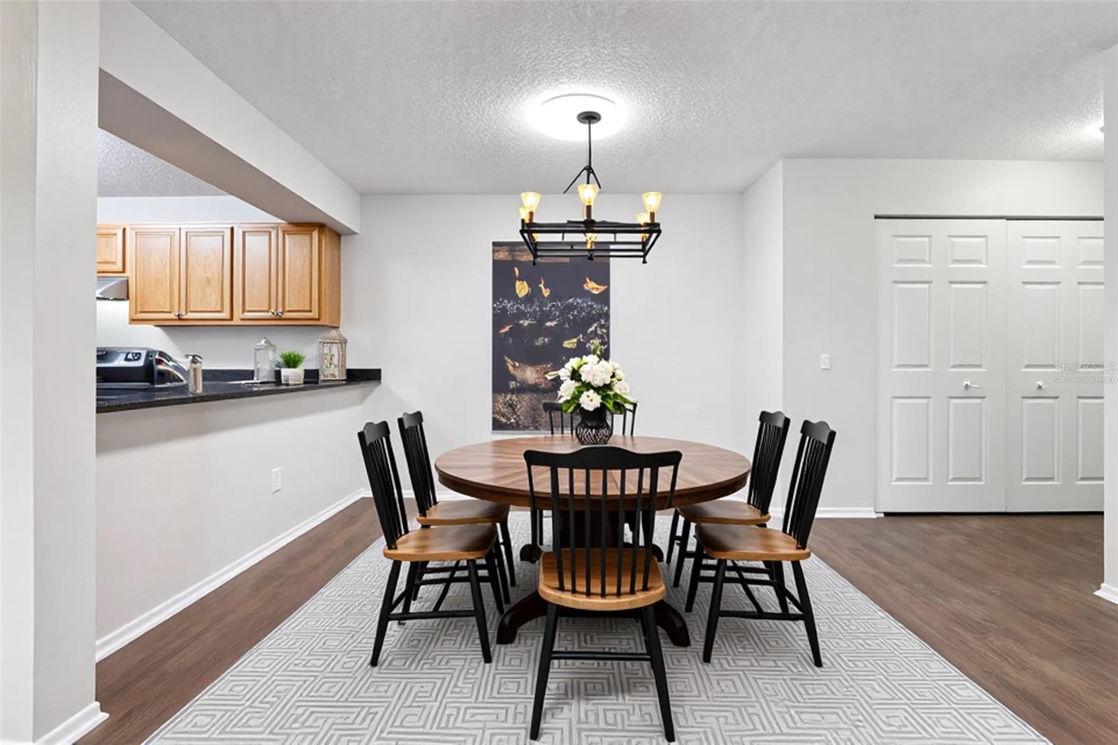 OXFORD SQUARE CONDO - Residential