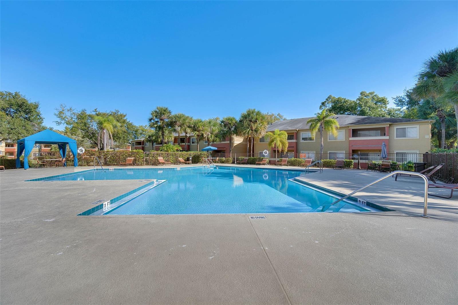 OXFORD SQUARE CONDO - Residential