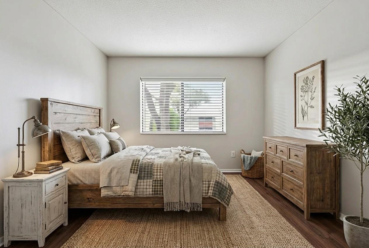 OXFORD SQUARE CONDO - Residential