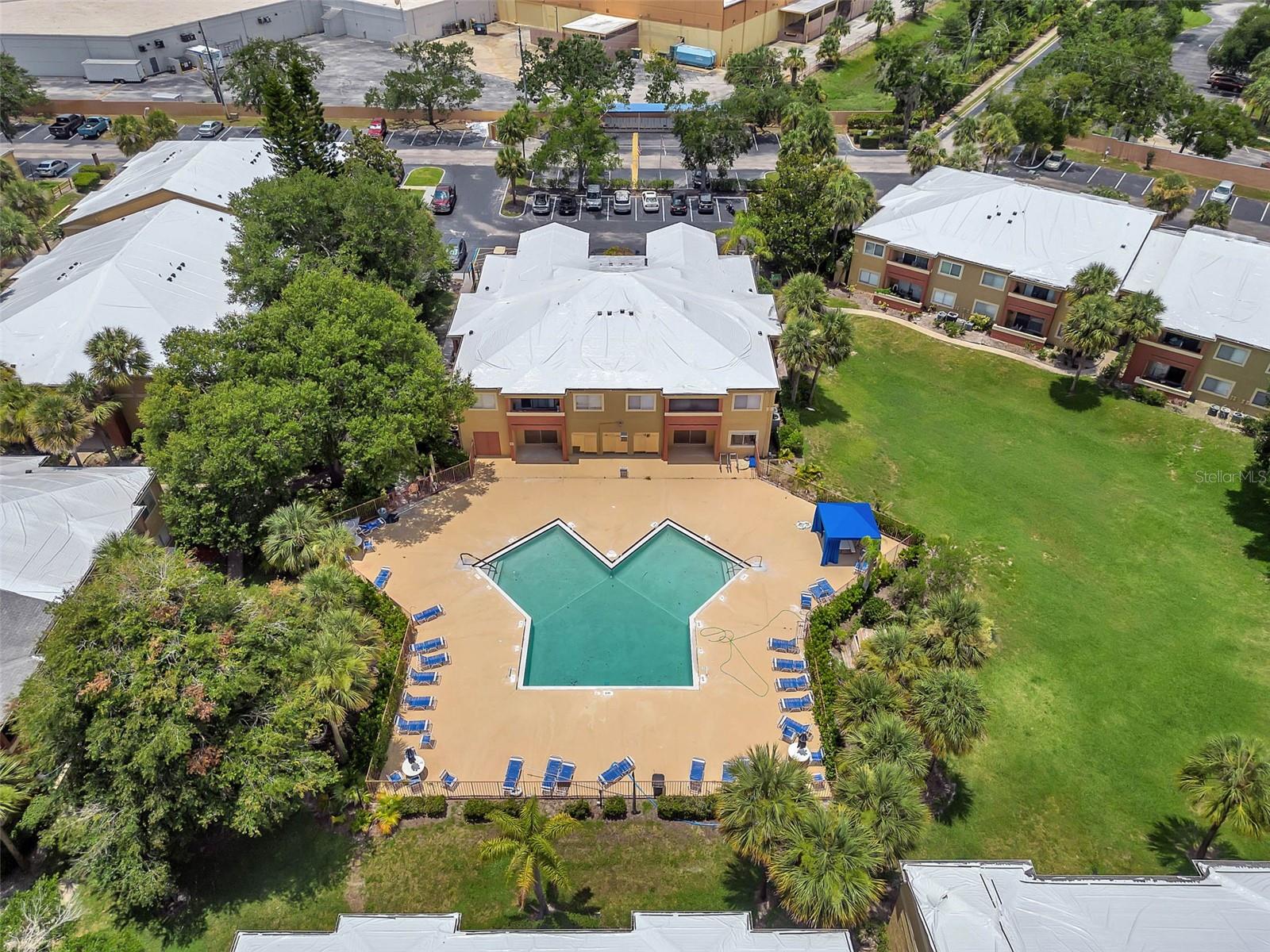 OXFORD SQUARE CONDO - Residential