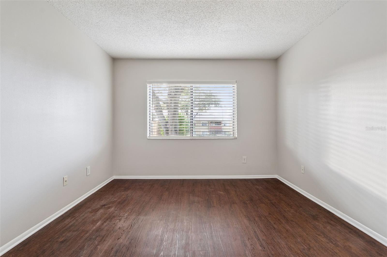 OXFORD SQUARE CONDO - Residential