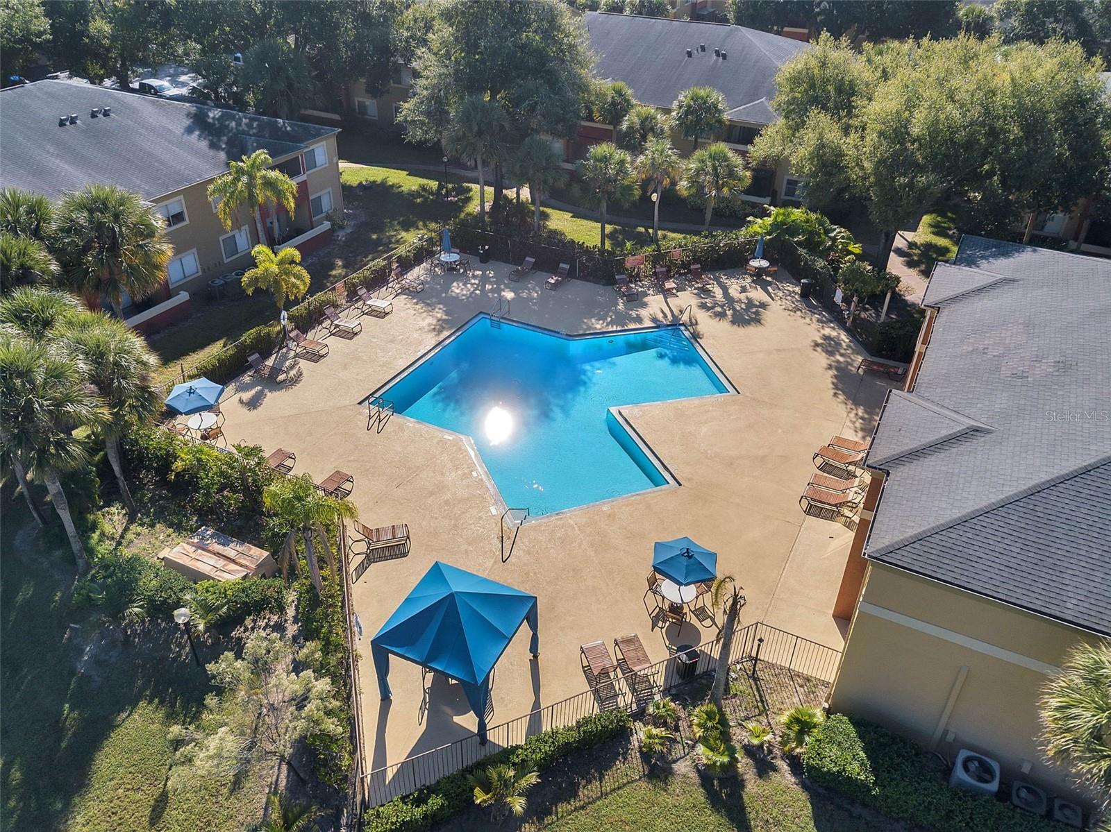 OXFORD SQUARE CONDO - Residential