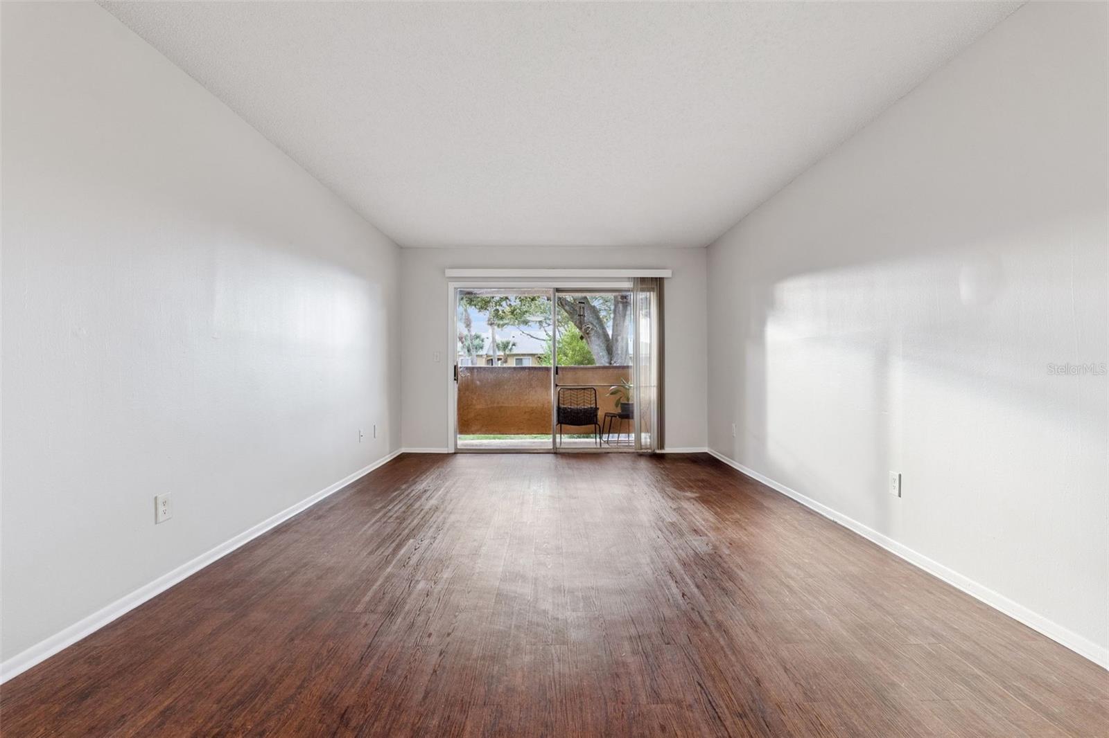 OXFORD SQUARE CONDO - Residential