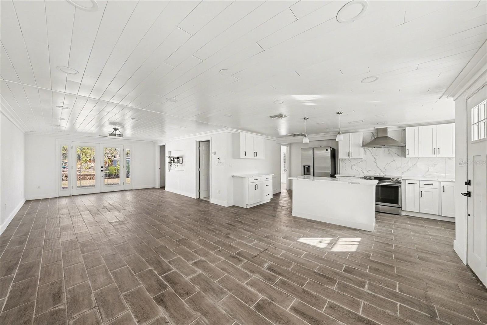 WATERFRONT ESTATES UNIT 2 - Residential