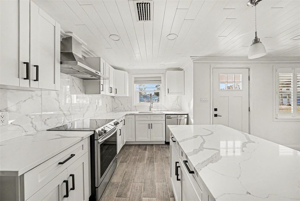 Photo of 8817 Audrey Lane, Tampa, FL 33615 (MLS # TB8461744)