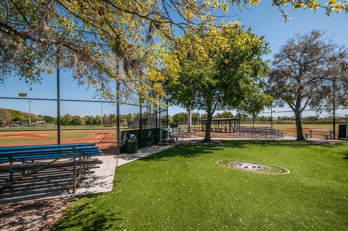 HARBOR HILL PARK - Residential