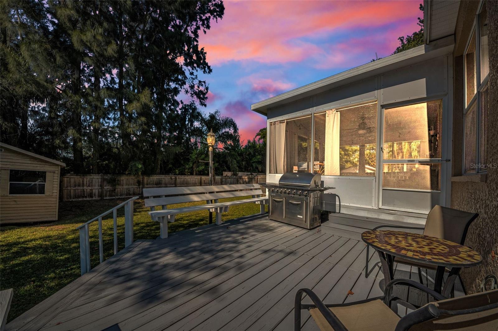 HARBOR HILL PARK - Residential