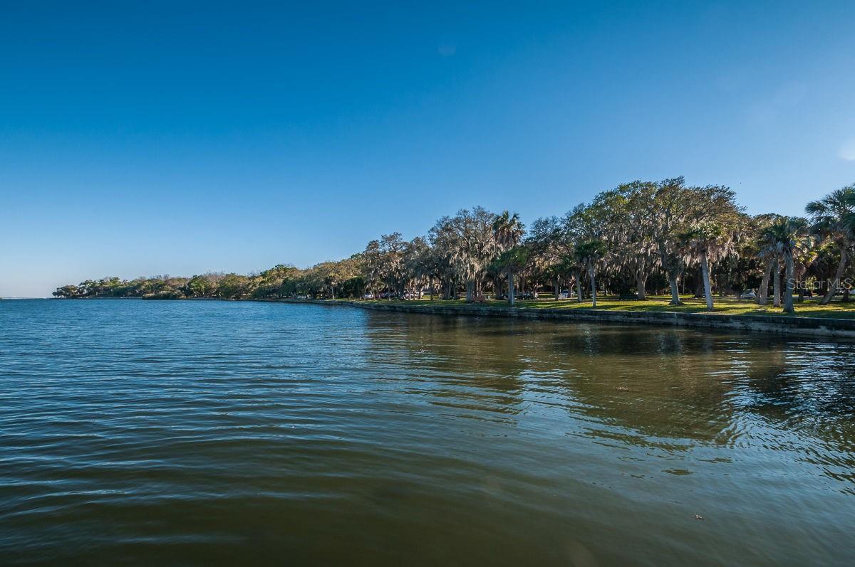 HARBOR HILL PARK - Residential