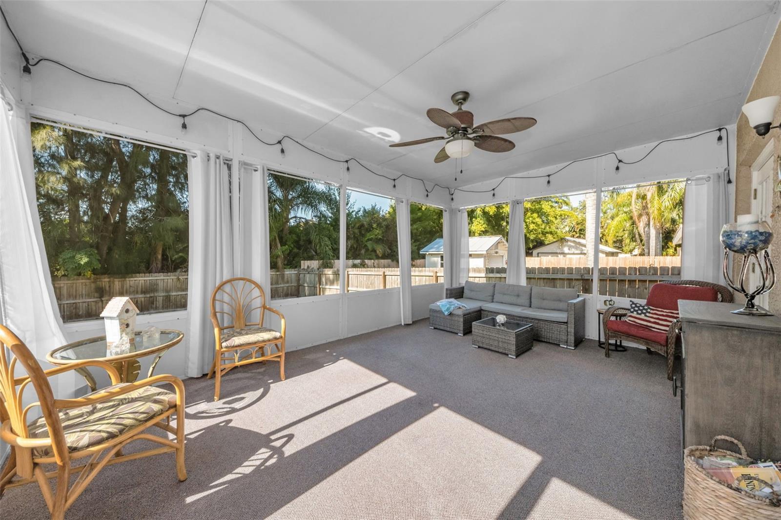 HARBOR HILL PARK - Residential