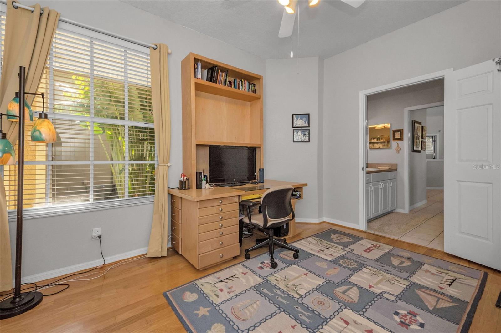 HARBOR HILL PARK - Residential