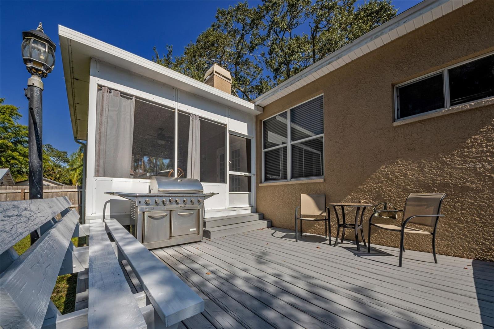 HARBOR HILL PARK - Residential