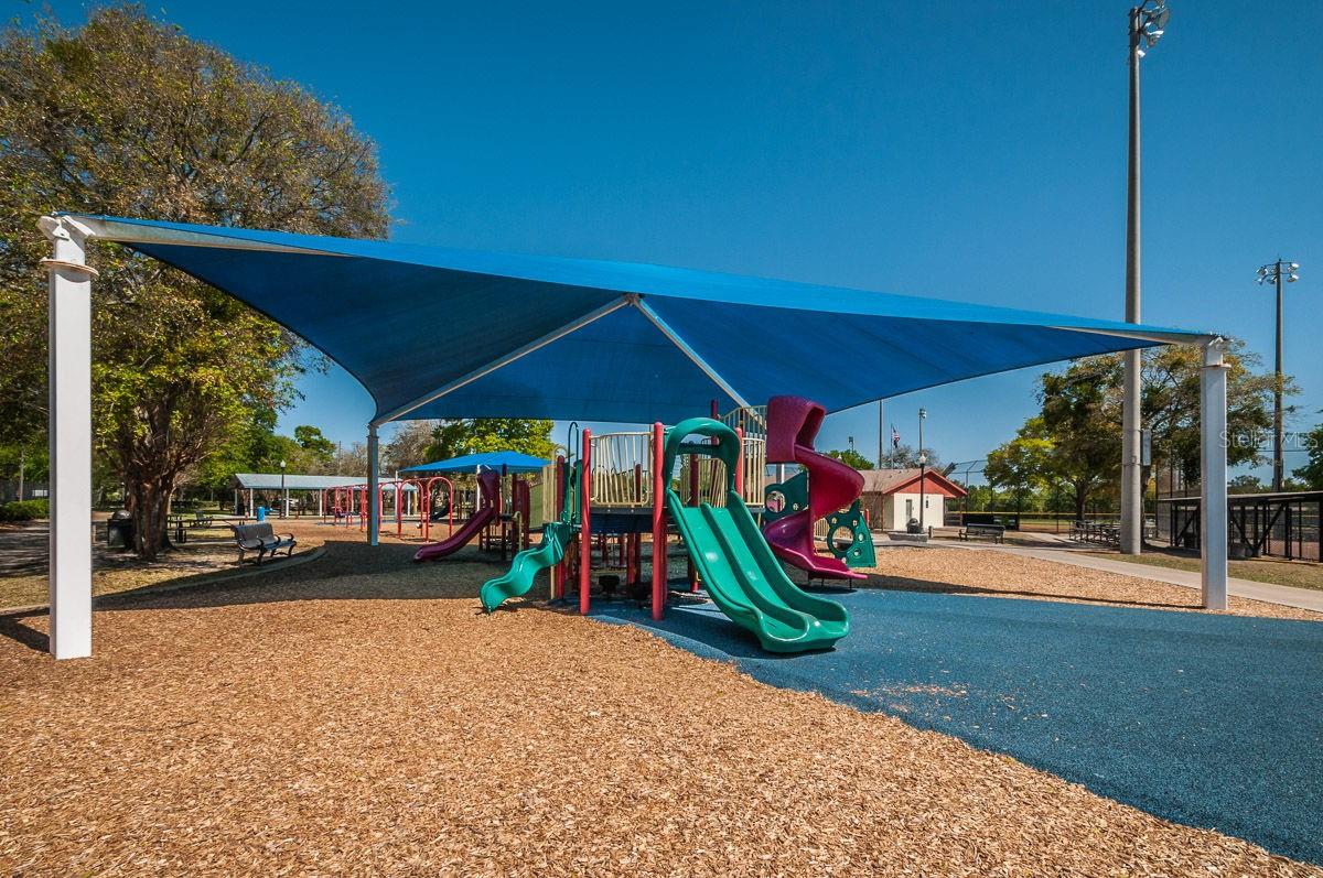 HARBOR HILL PARK - Residential