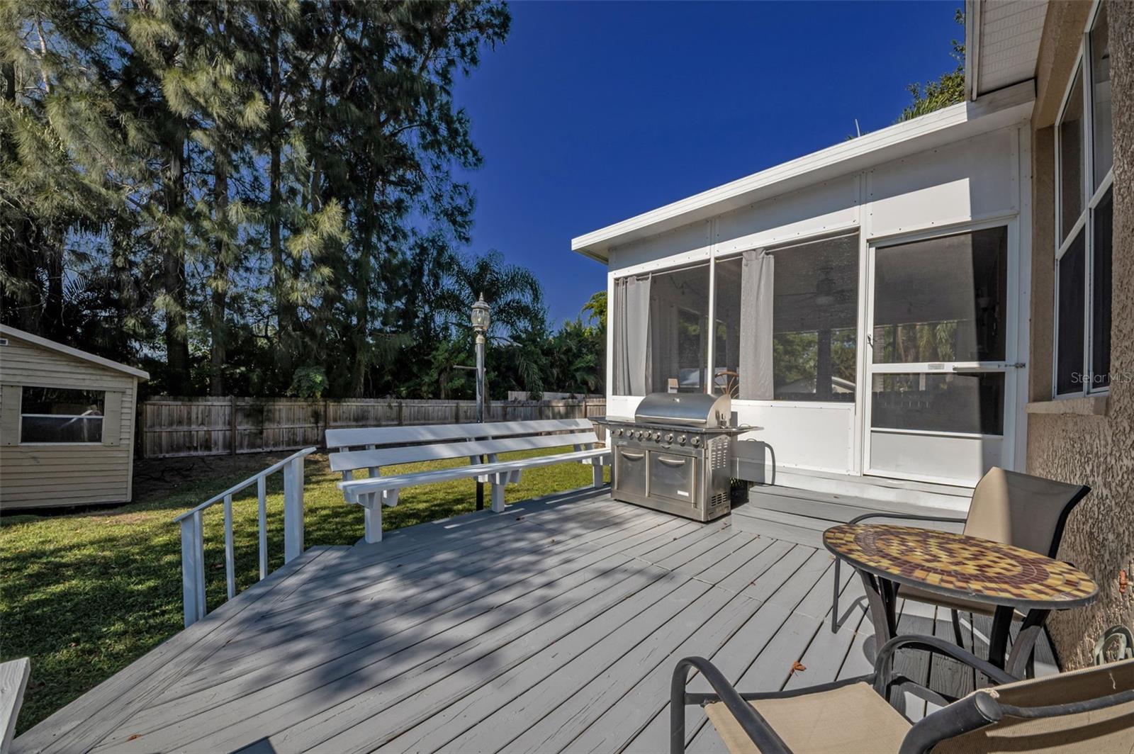 HARBOR HILL PARK - Residential