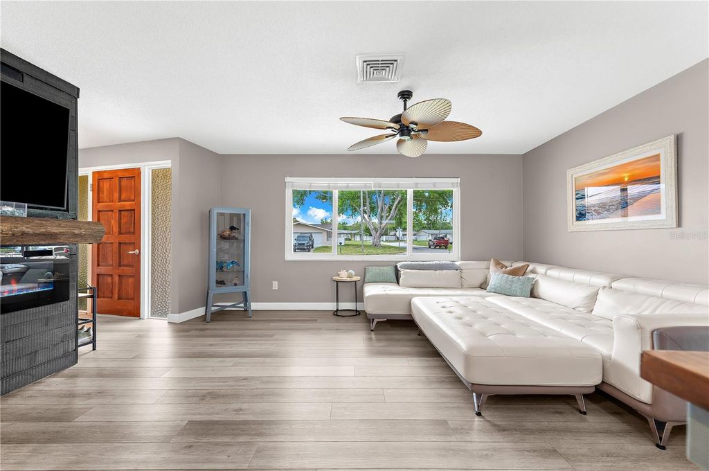 Photo of 1467 Cambridge Drive, Clearwater, FL 33756 (MLS # TB8495693)