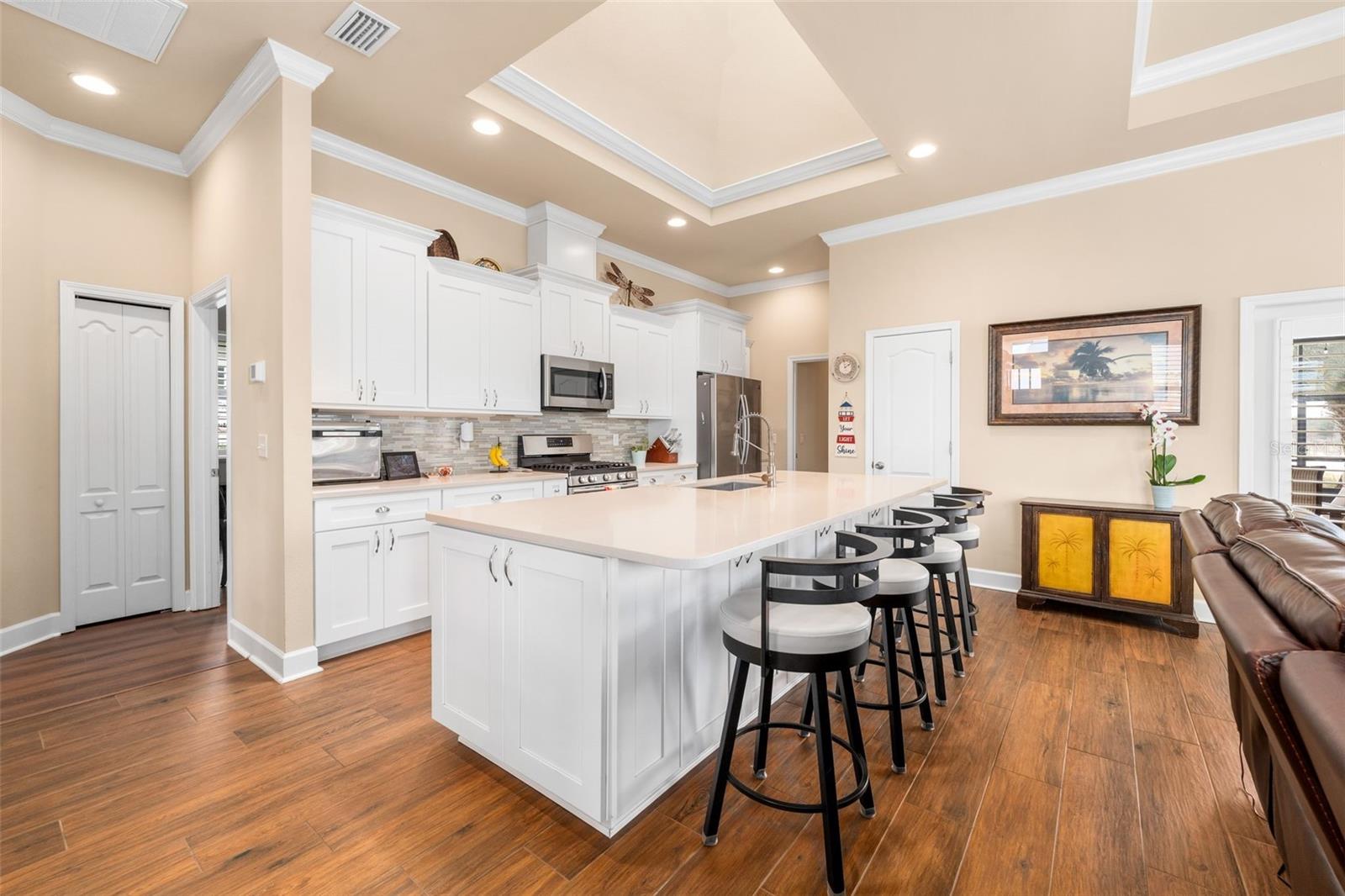 OAKMONT - Residential