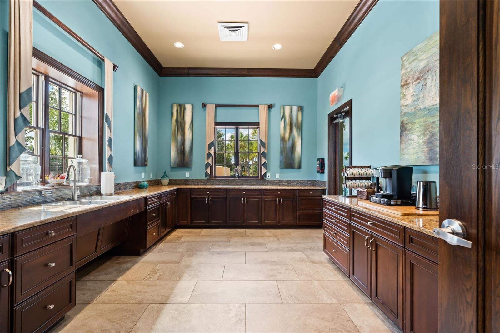 OAKMONT - Residential