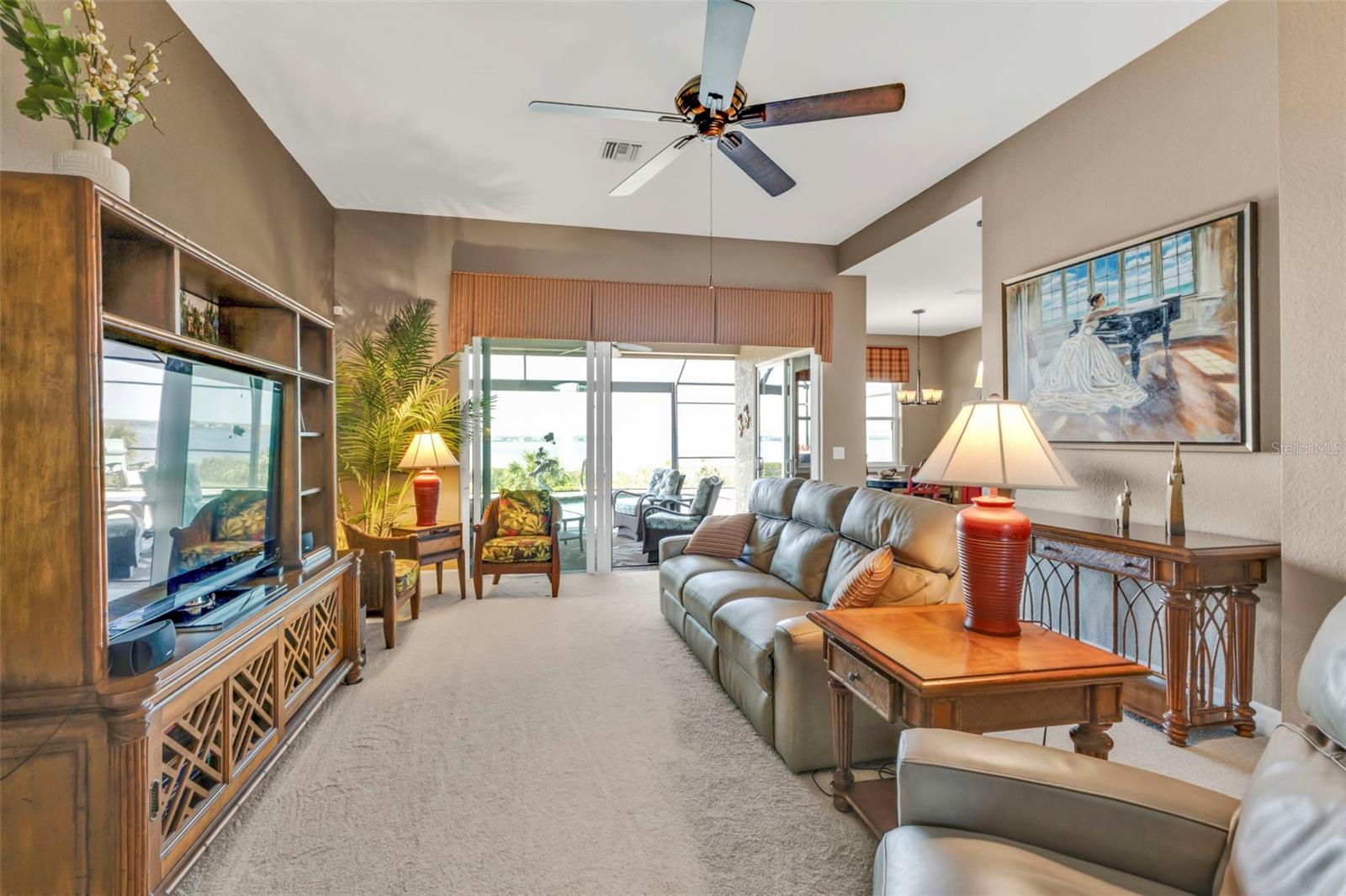 RIVERWOOD - Residential